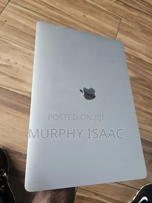 Laptop Apple MacBook 2019 16GB Intel Core i9 SSHD (Hybrid) 1T