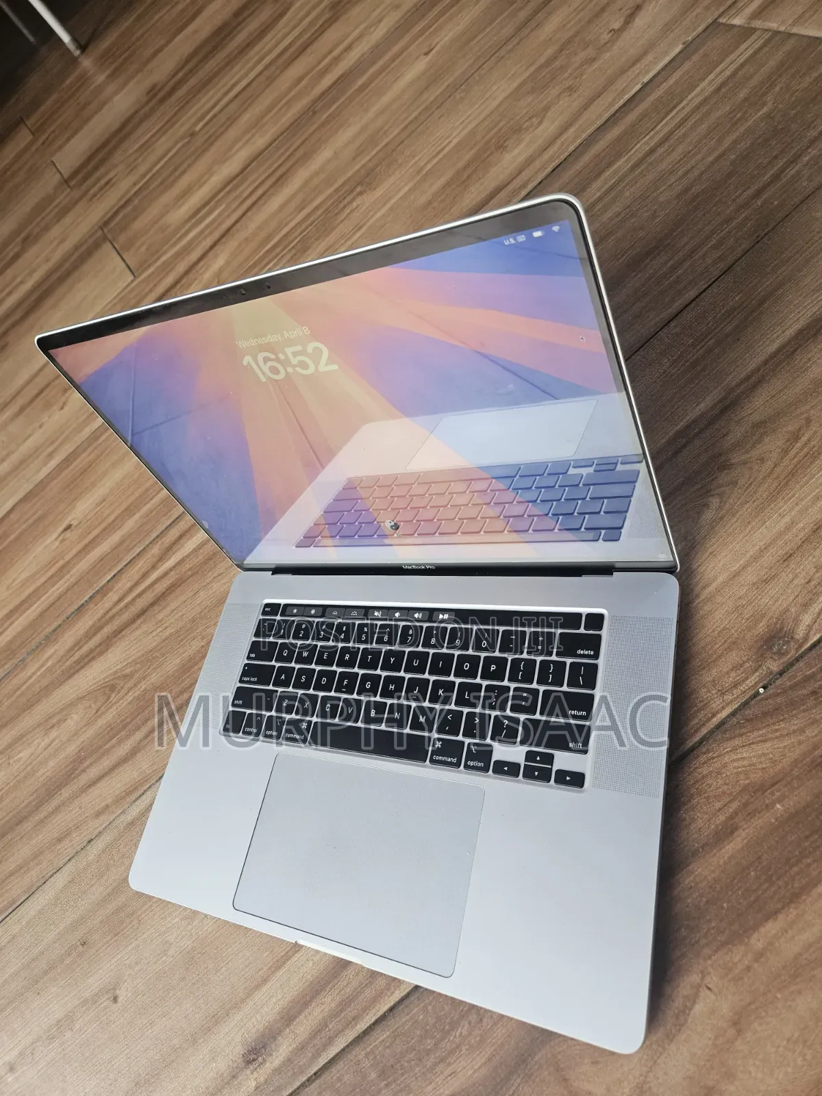 Laptop Apple MacBook 2019 16GB Intel Core i9 SSHD (Hybrid) 1T
