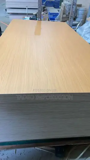 Foreign Plywood / Laminated Boards Available in Different Colors