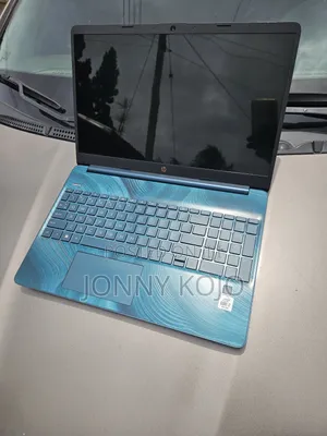 Laptop HP 15-dy1031wm 8GB Intel Core i7 SSD 256GB