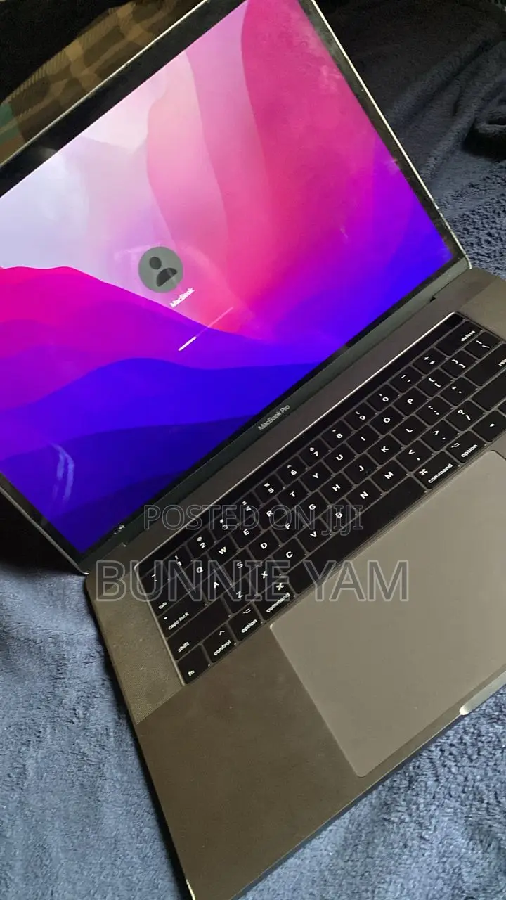 Laptop Apple MacBook Pro 2016 16GB Intel Core i7 SSD 512GB