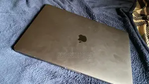 Laptop Apple MacBook Pro 2016 16GB Intel Core i7 SSD 512GB