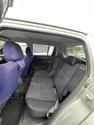 Suzuki Swift 2010 Silver