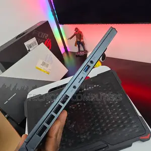 Laptop MSI GS66 Stealth 10UH 16GB Intel Core i7 SSD 512GB