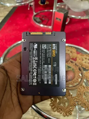 1 Tb Samsung 870 Qvo 2.5 Sata External Hard Drive