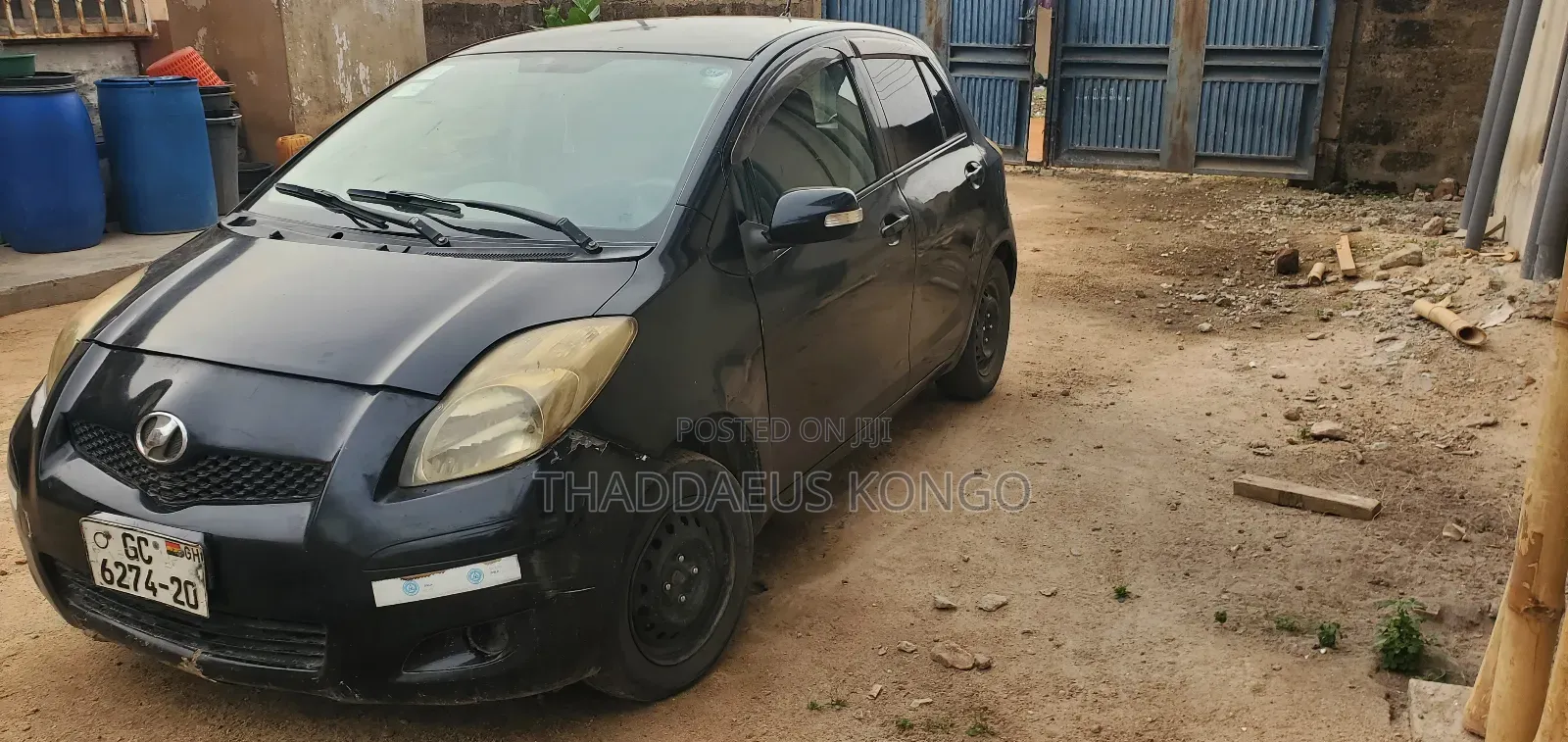 Toyota Vitz 1.3 AWD 5dr 2010 Black