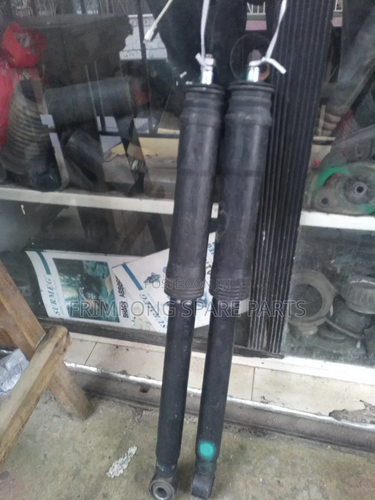 Toyota Voxy Back Shocks Absorbers