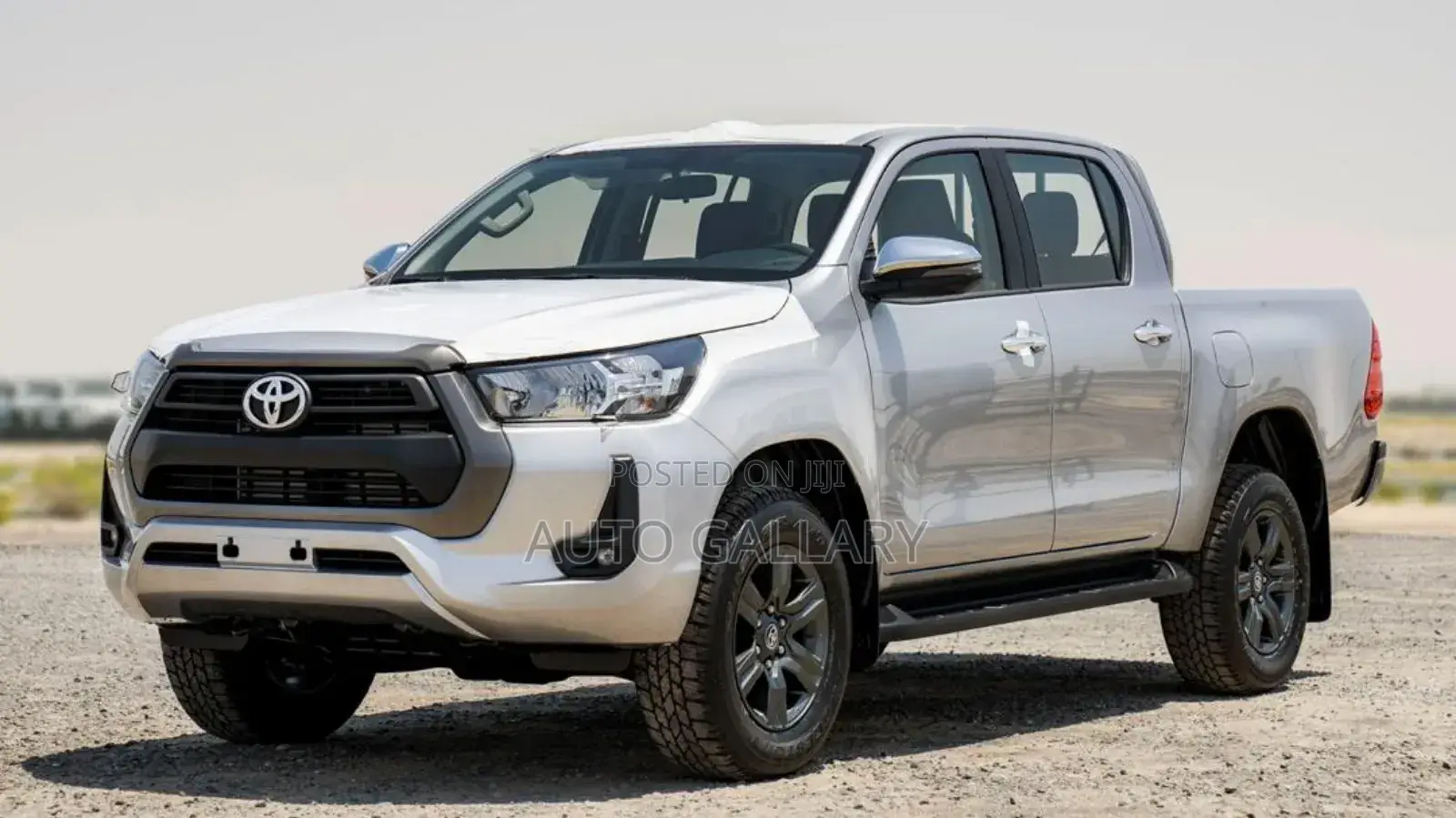 New Toyota Hilux 2025 Silver