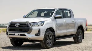 New Toyota Hilux 2025 Silver