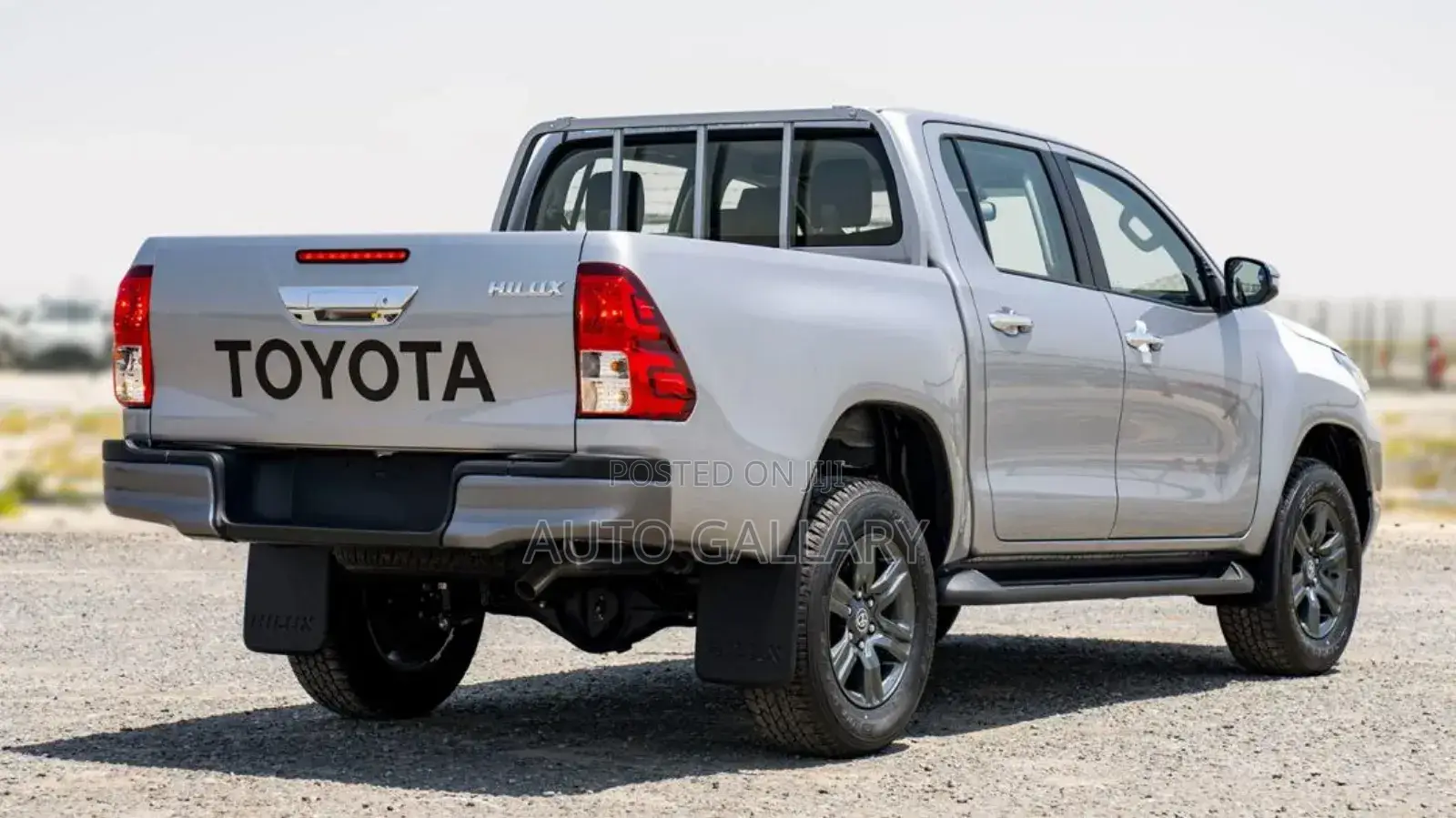 New Toyota Hilux 2025 Silver