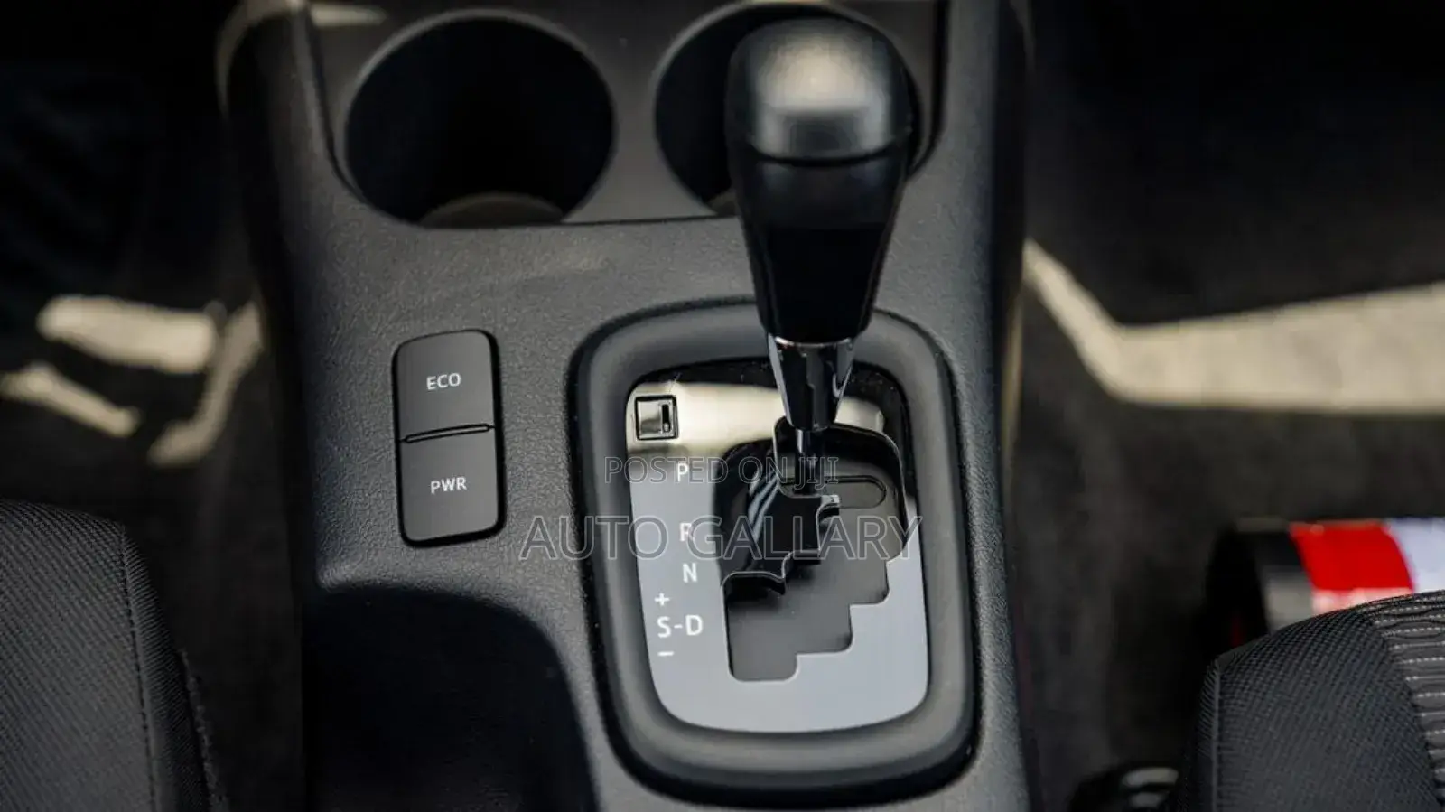 New Toyota Hilux 2025 Silver