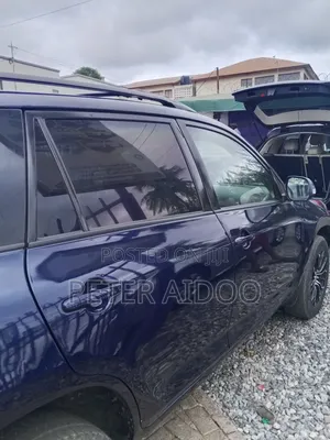 Toyota RAV4 2010 Blue