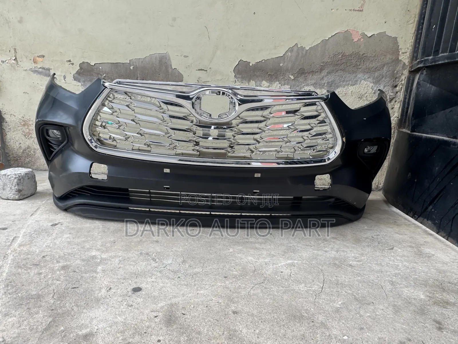 Toyota Highlighted 2020-2023 Front Bumper Complete Available