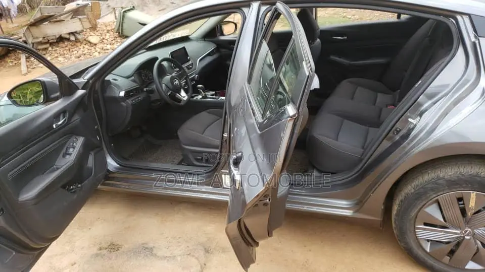 Nissan Altima 2.5 S AWD 2020 Gray
