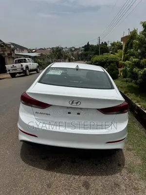 Hyundai Elantra ECO Sedan FWD (1.4L 4cyl 7A) 2017 White