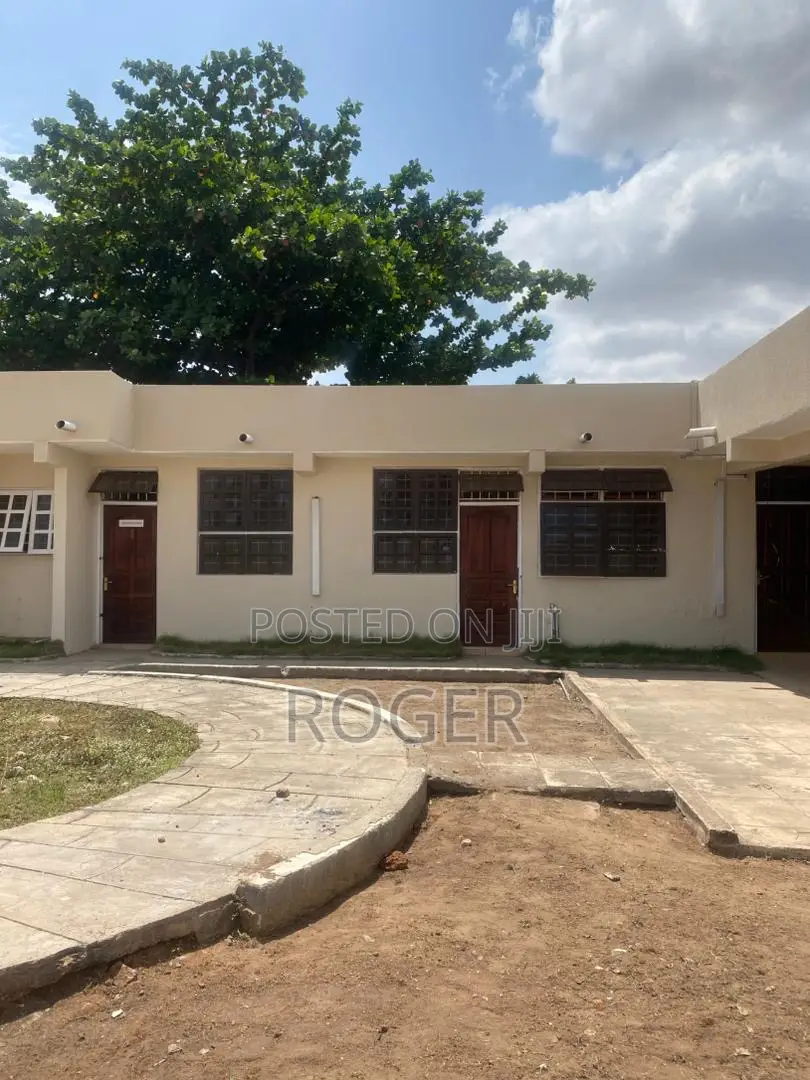 12 Bedroom Office Space for Rent