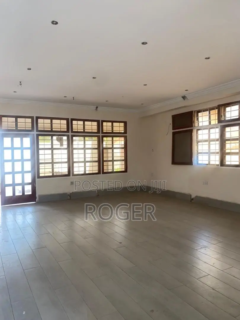 12 Bedroom Office Space for Rent
