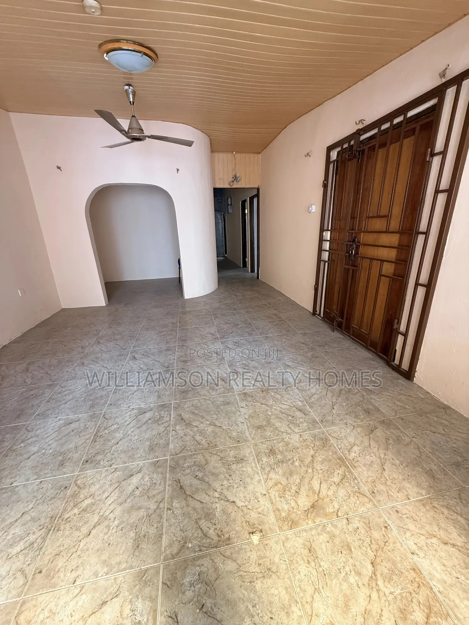 3bdrm House in Community 20 Estate, Spintex for rent
