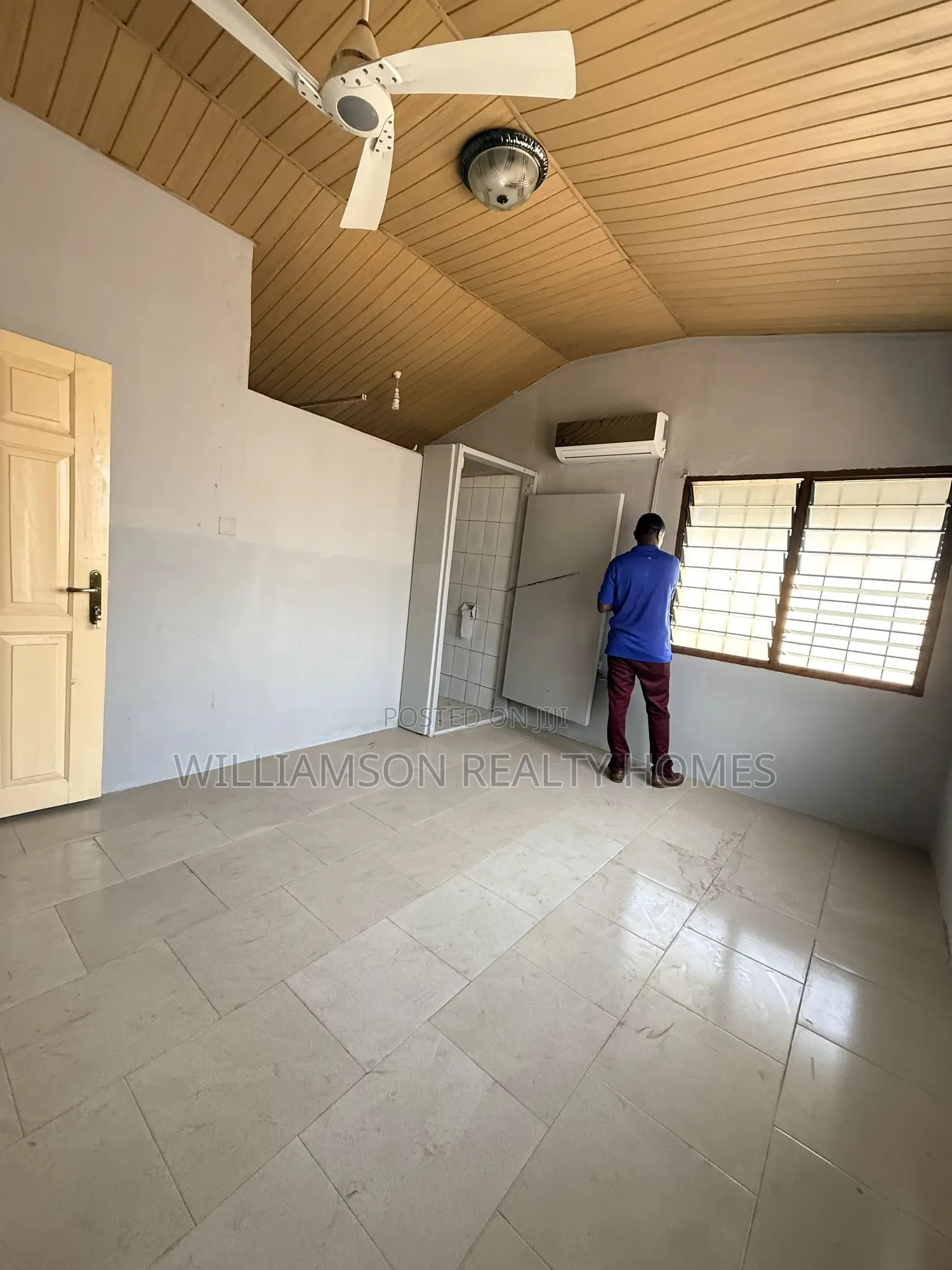 3bdrm House in Community 20 Estate, Spintex for rent