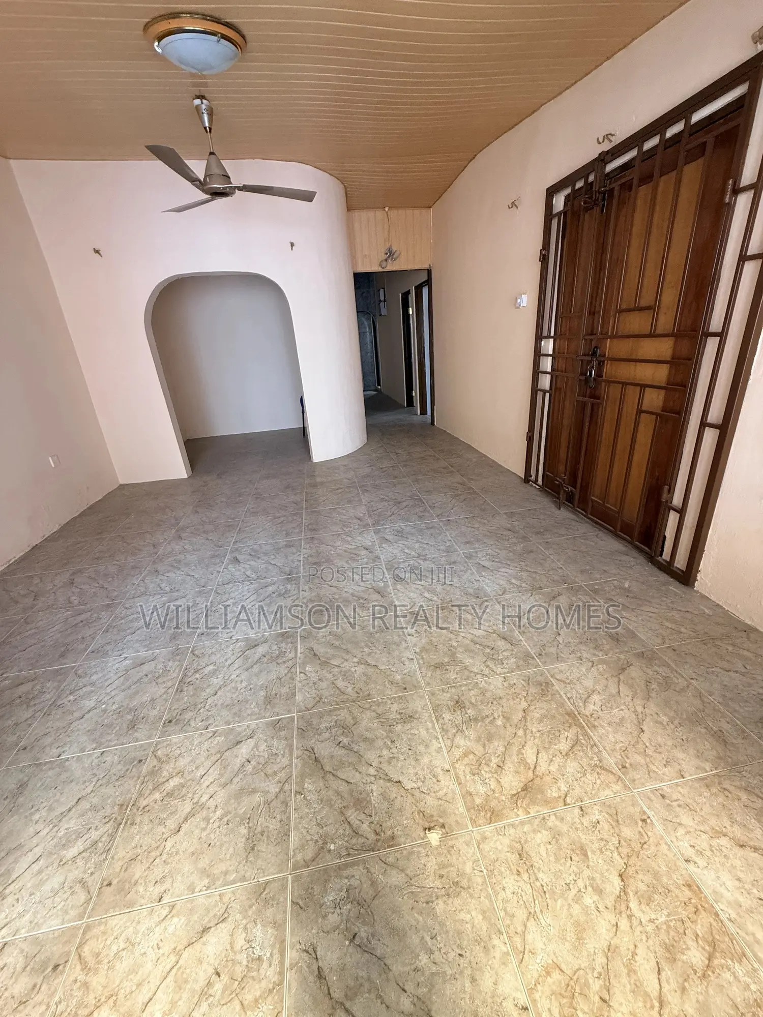 3bdrm House in Community 20 Estate, Spintex for rent