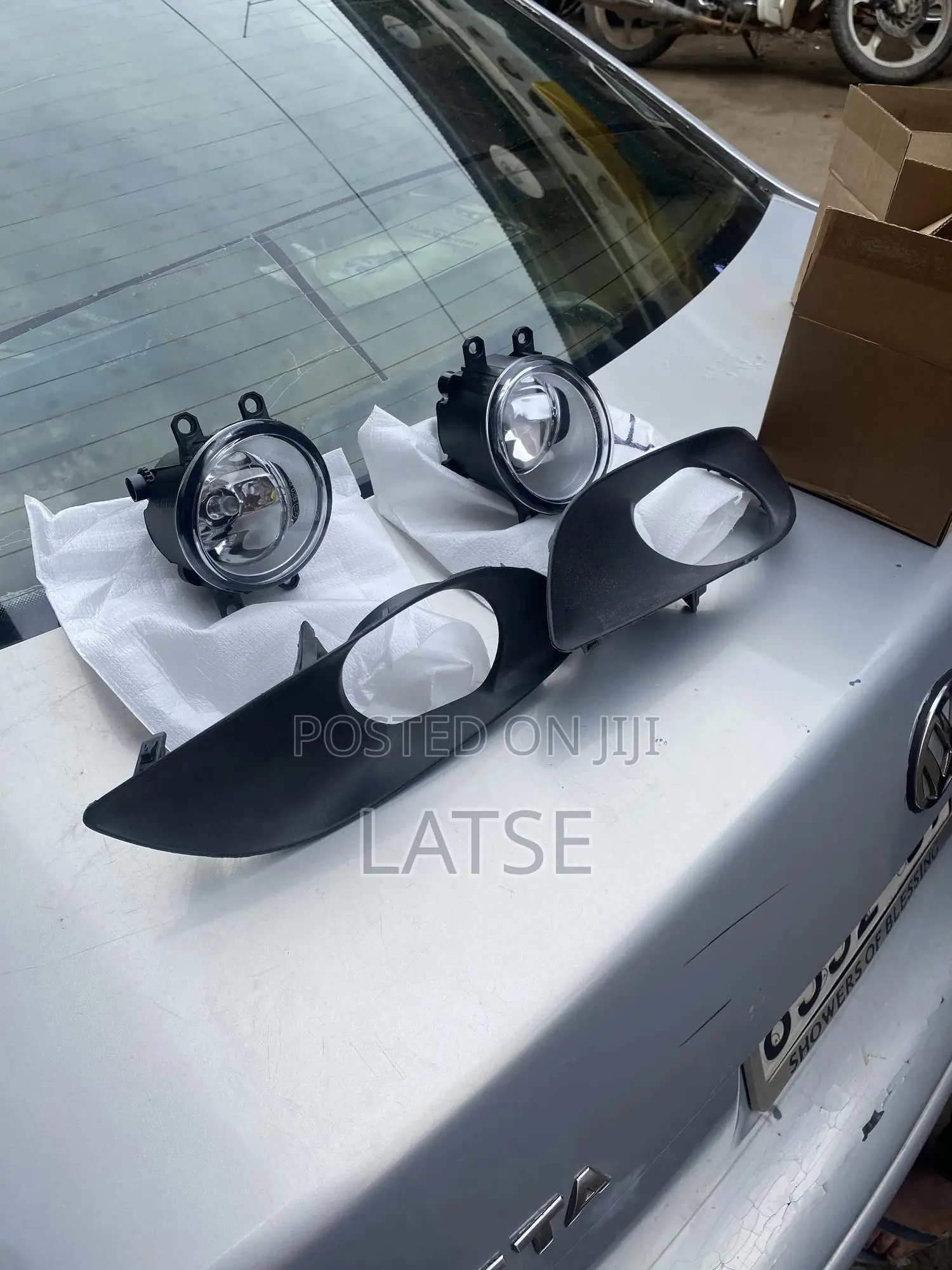 Toyota Vitz 2009,2010,2011,2012 Fog Light and Cover