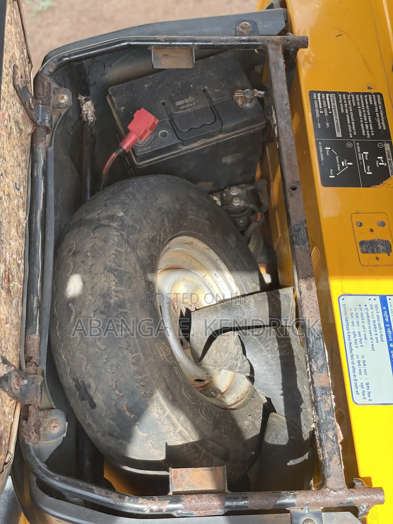 Bajaj RE 2023 Yellow