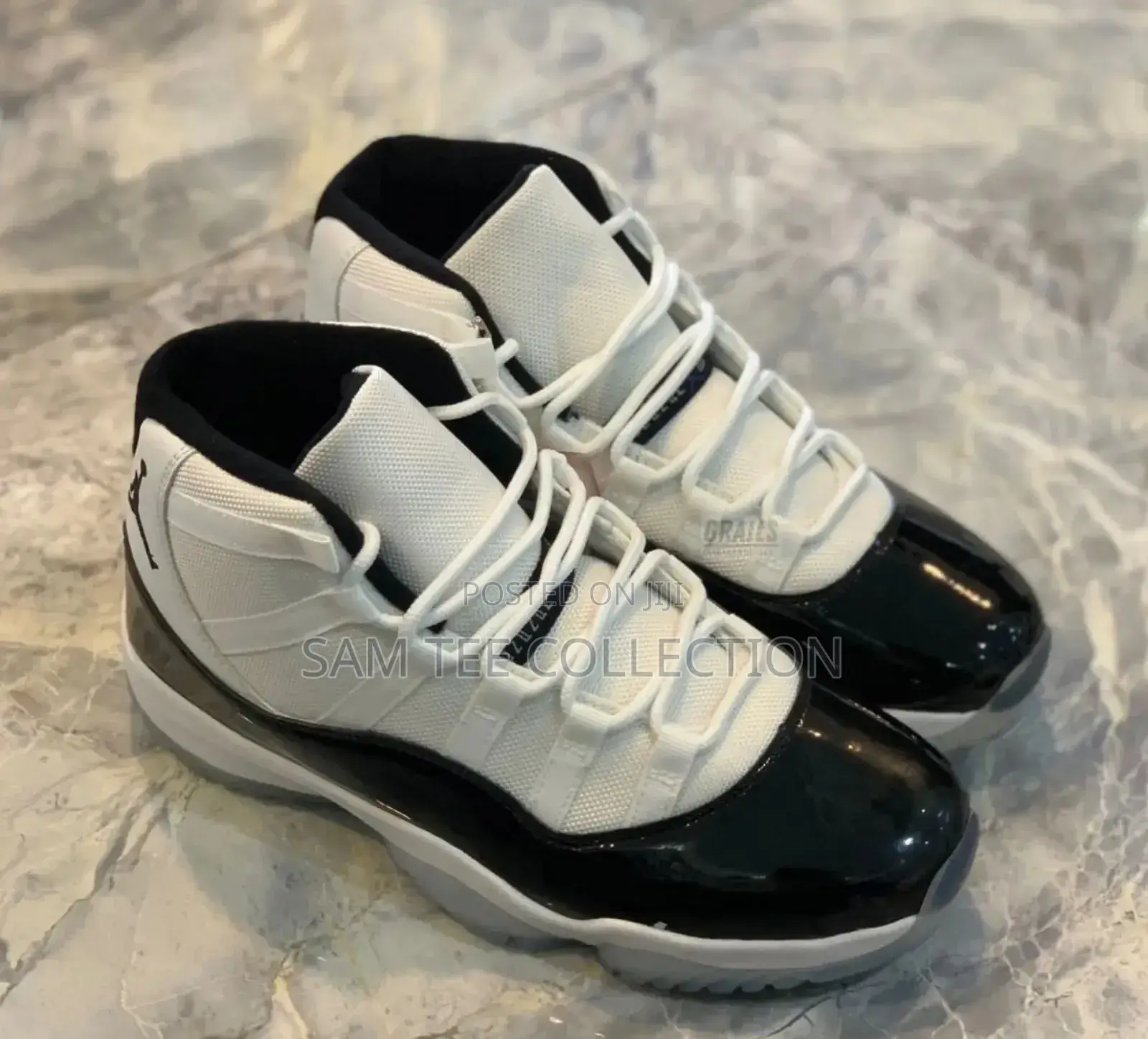Air Jordan 11 Cool Black and Grey Available High -Quality