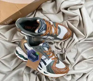 Asics Men's Gel Kayano. High -Quality, in Different Colours