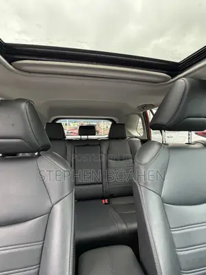 Toyota RAV4 XLE Premium AWD 2020 Red