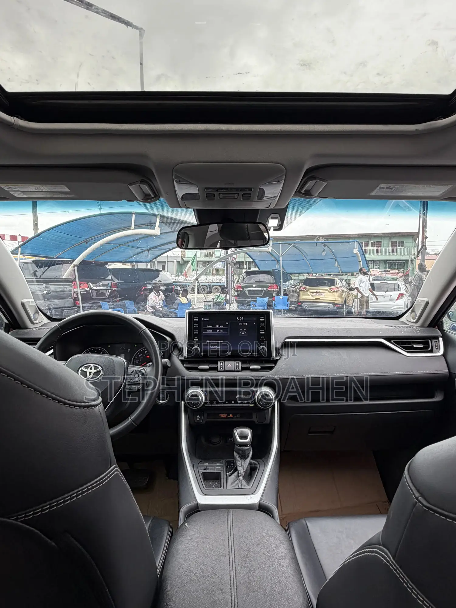 Toyota RAV4 XLE Premium AWD 2020 Red
