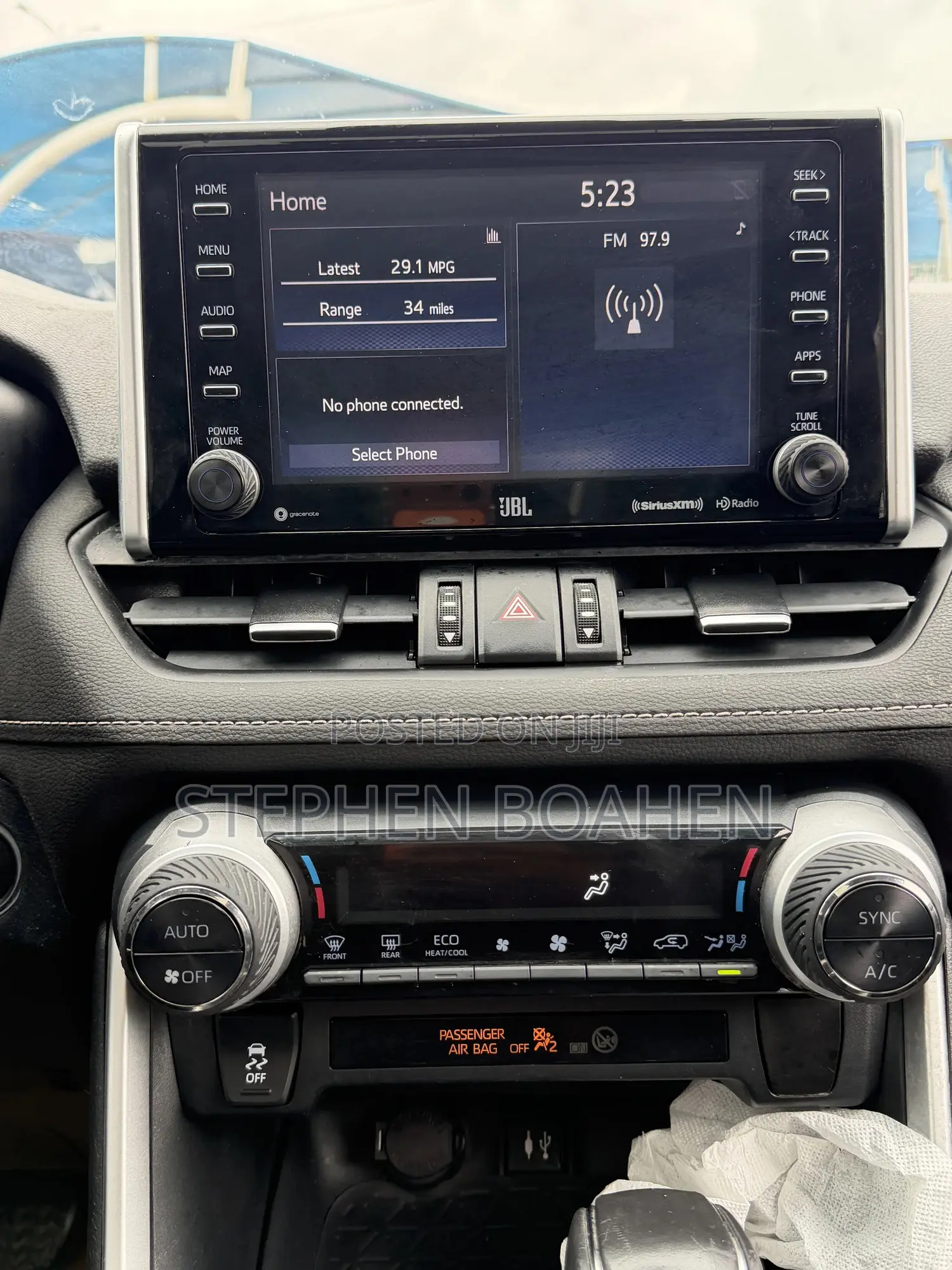 Toyota RAV4 XLE Premium AWD 2020 Red