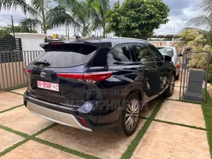 Toyota Highlander Platinum 2021 Blue