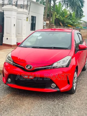 Toyota Vitz 1.3 FWD 5dr 2016 Red