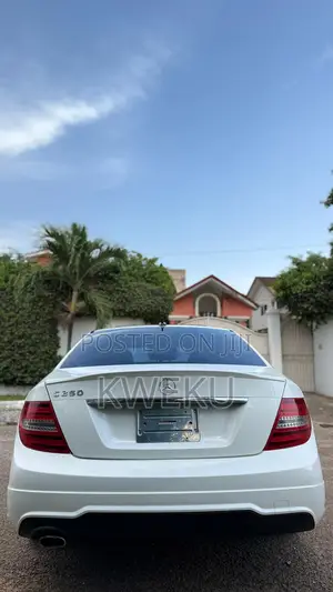 Mercedes-Benz C250 2014 White