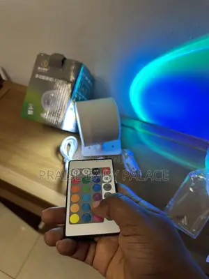 Rechargeable 360 Rotatable Wall Lamp