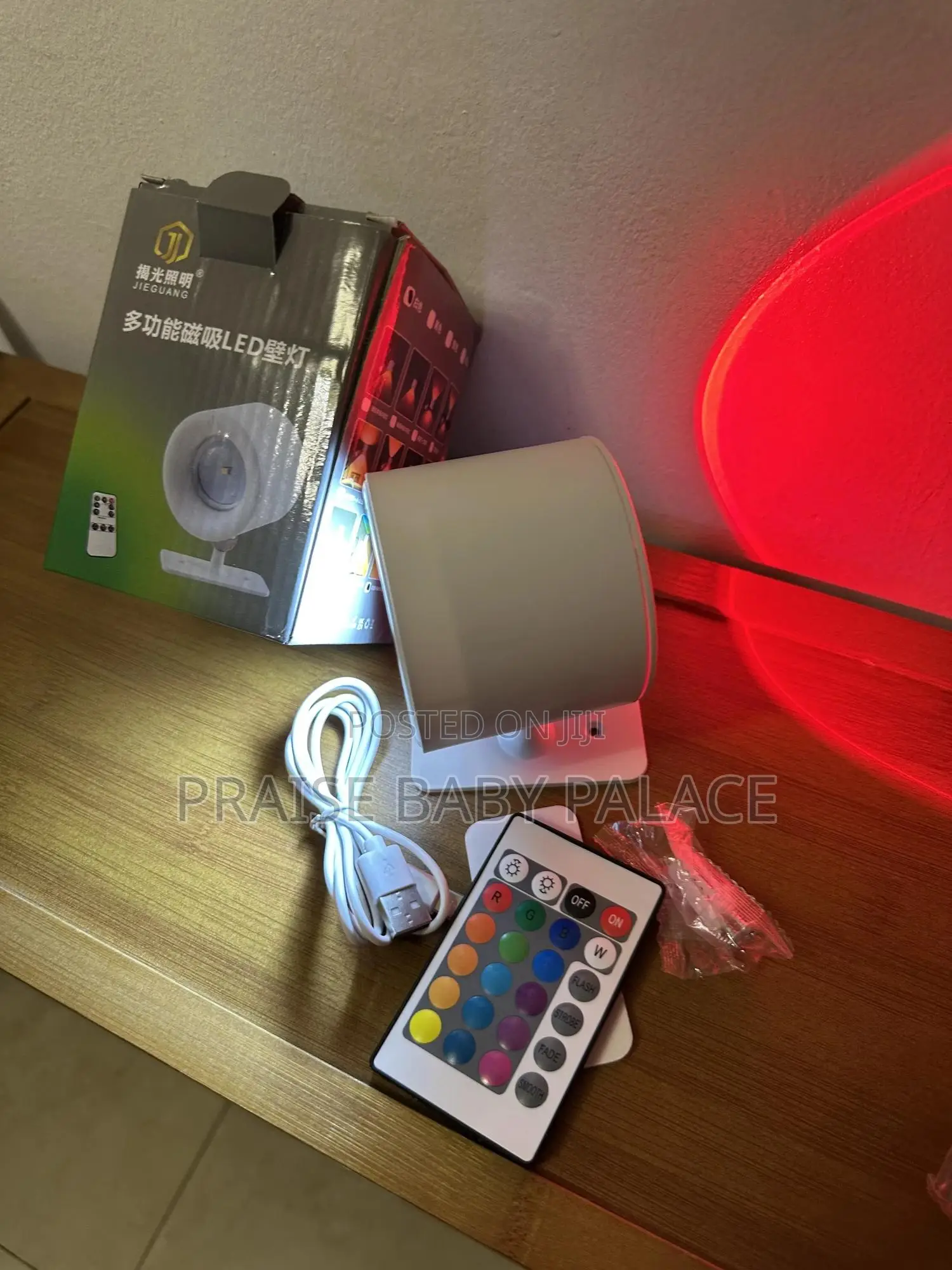 Rechargeable 360 Rotatable Wall Lamp