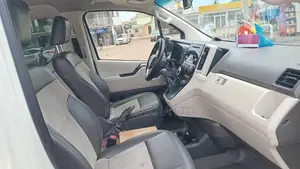Toyota HiAce 2021 White