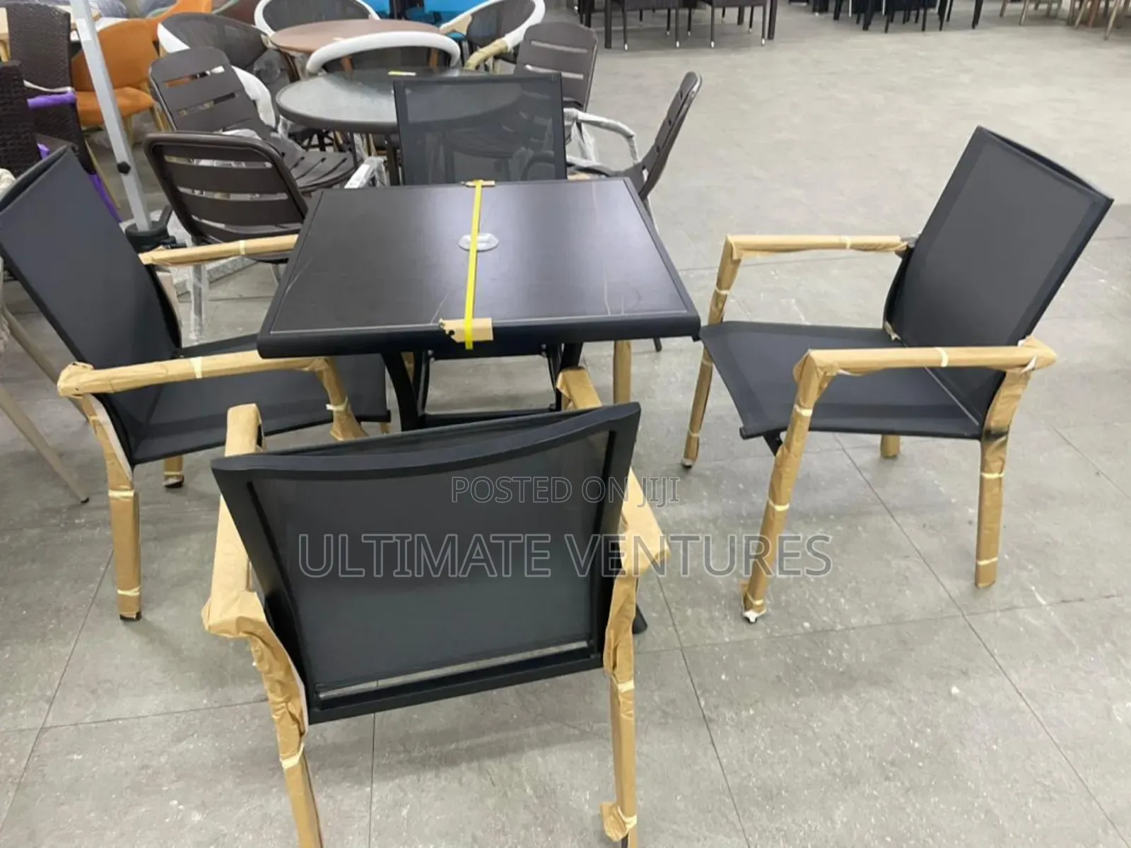 4-Seater Outdoor Patio Set With Black Mesh Chairs