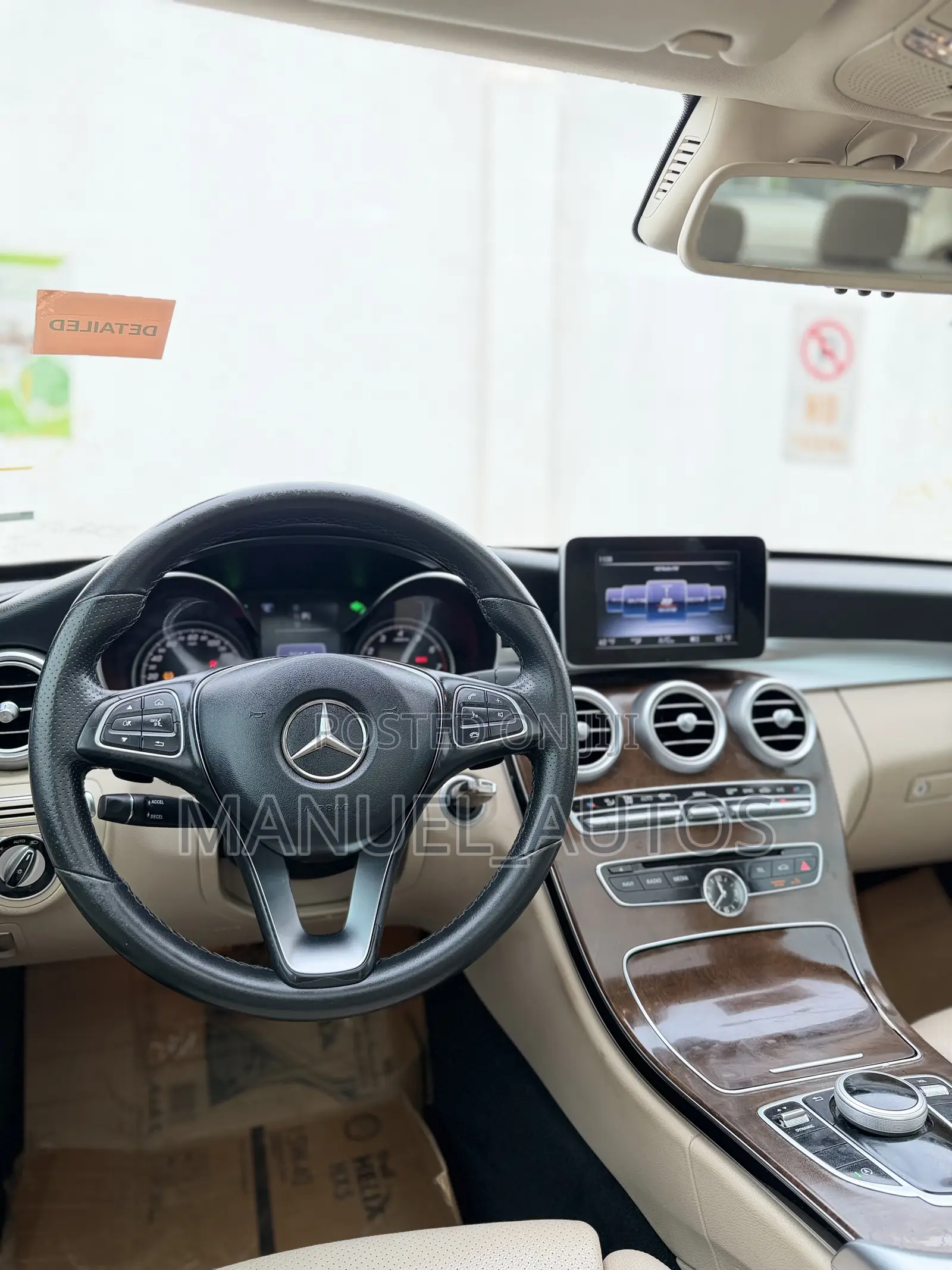 Mercedes-Benz C300 Luxury Sedan RWD (2.0L 4cyl 7A) 2017 Black