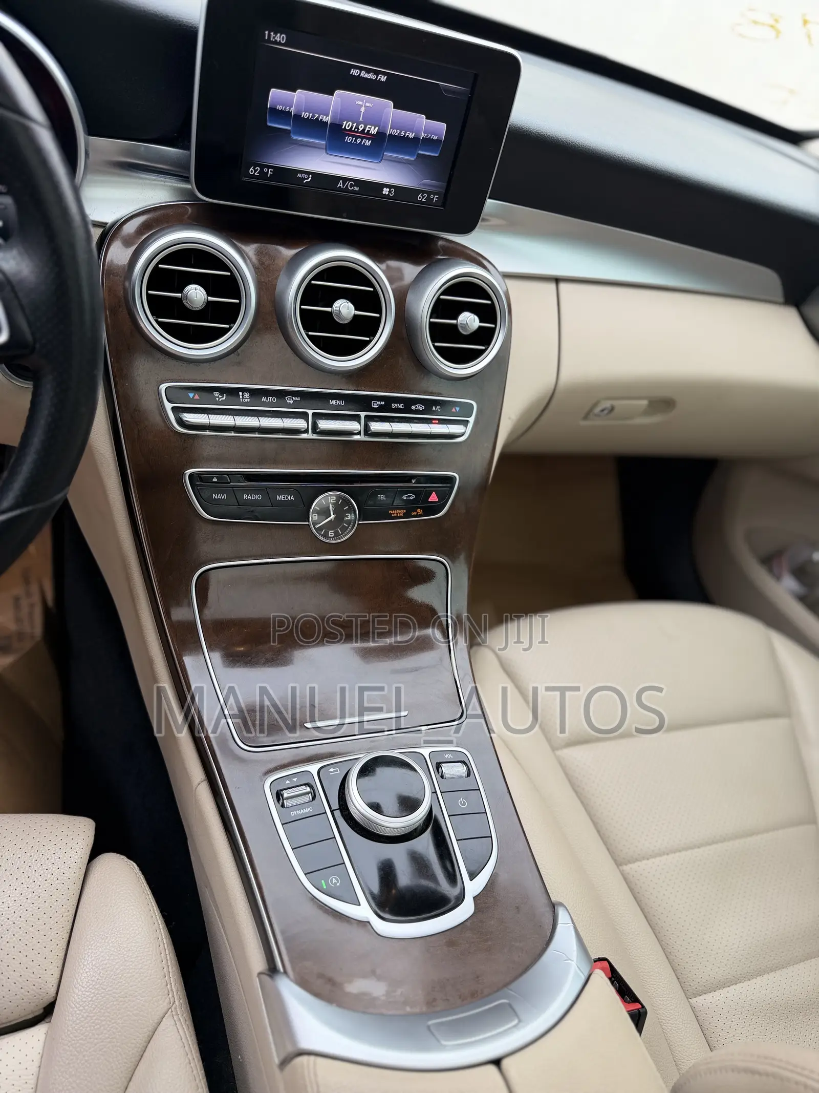 Mercedes-Benz C300 Luxury Sedan RWD (2.0L 4cyl 7A) 2017 Black