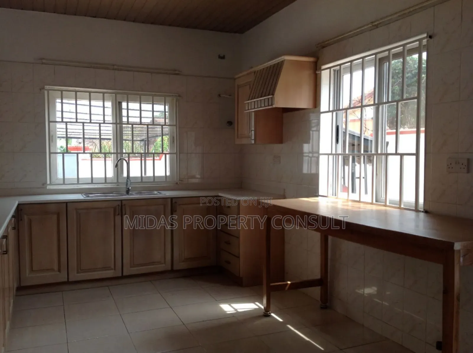 4bdrm House in Dara Salam Estate, Kanda for sale