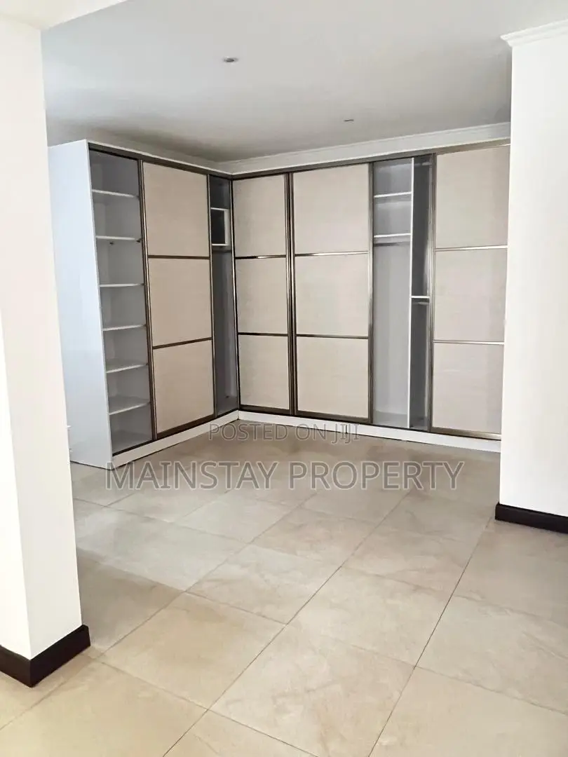 Furnished 4bdrm Townhouse / Terrace for rent