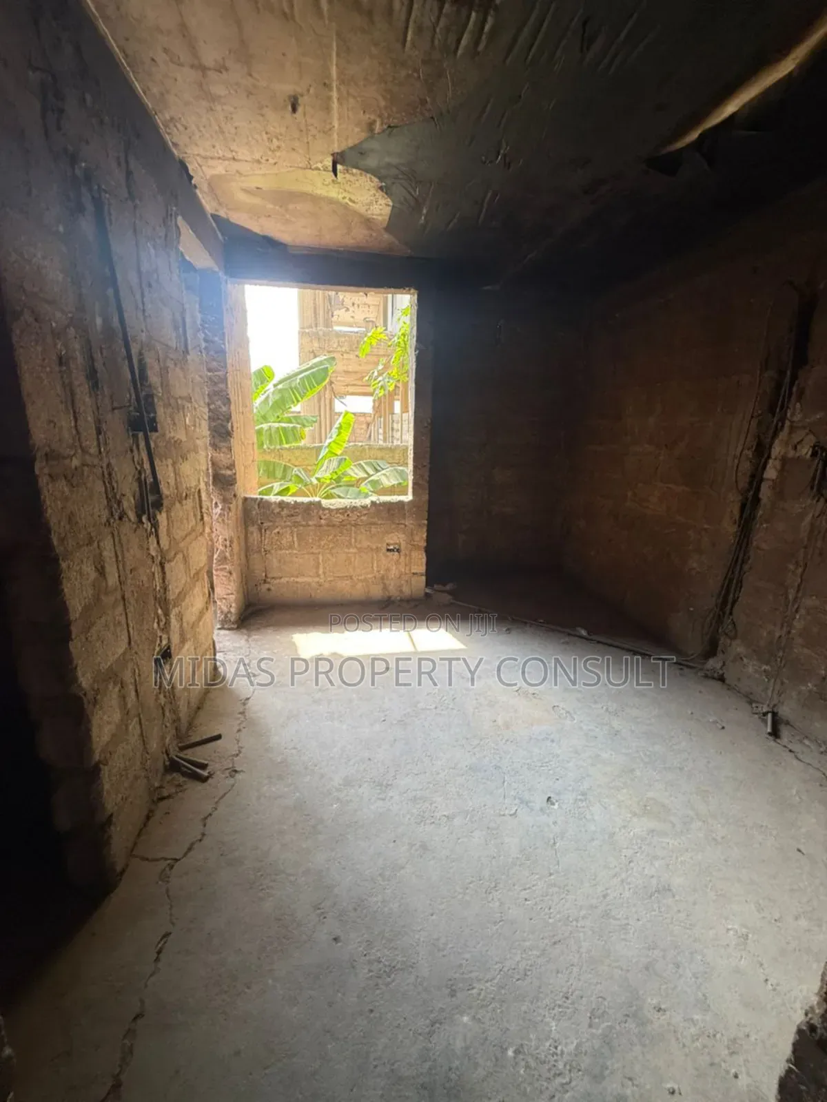 40 Bedroom Apartment For Sale At Weija London Bar