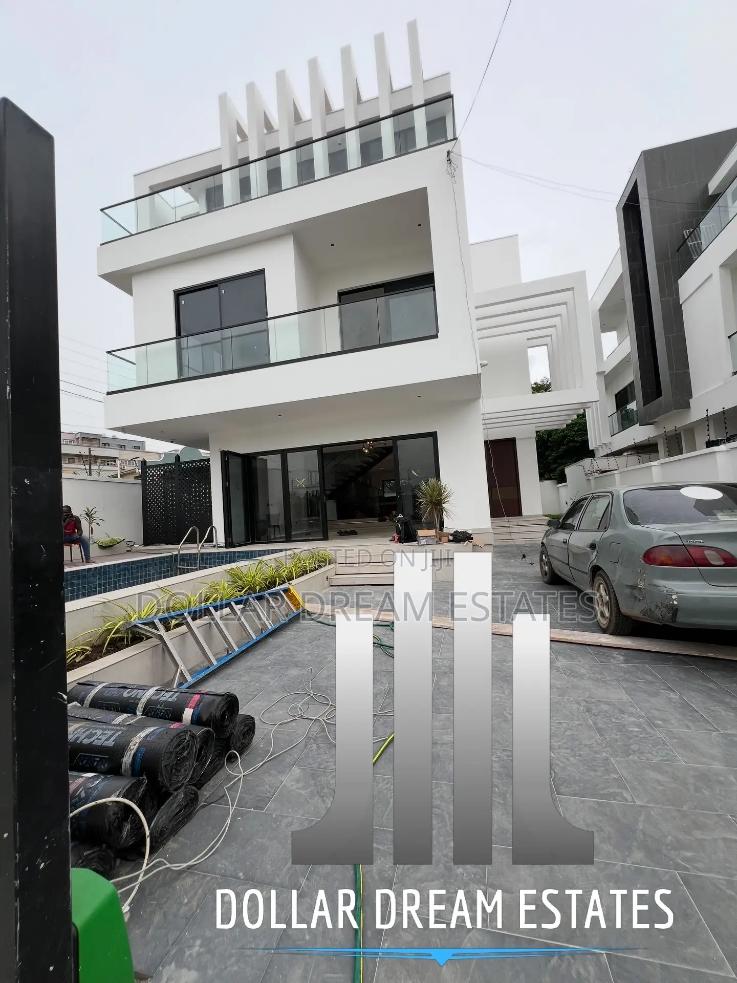 6bdrm House in East Legon for sale
