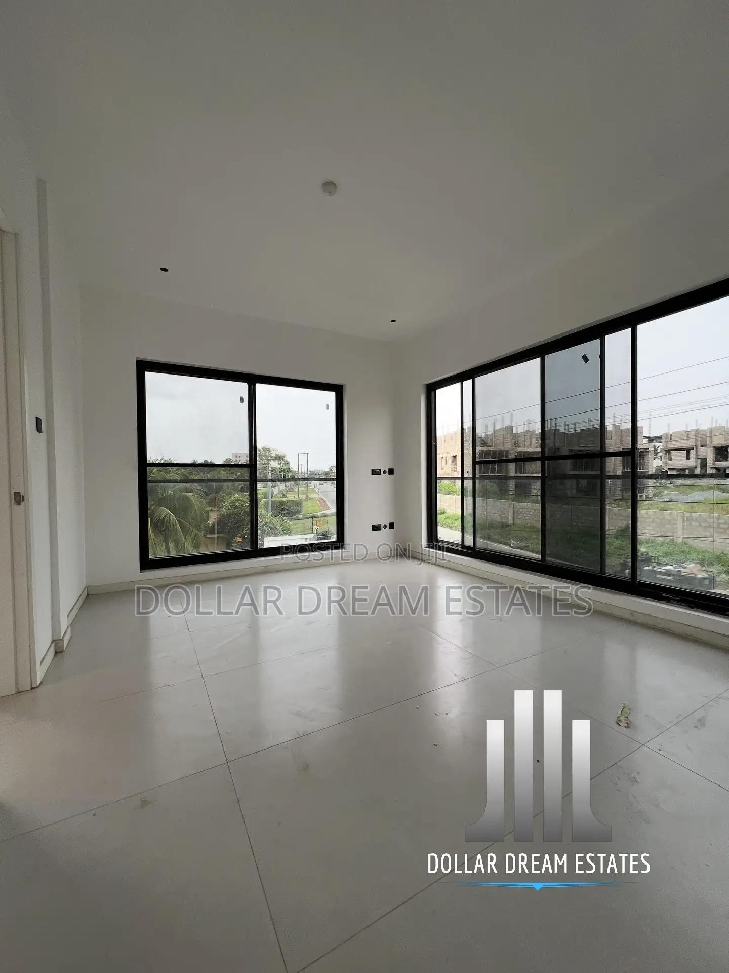 6bdrm House in East Legon for sale