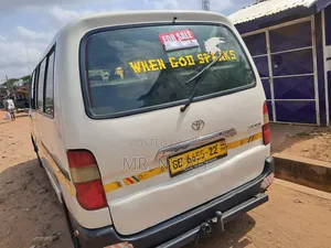 Toyota HiAce 2008 White