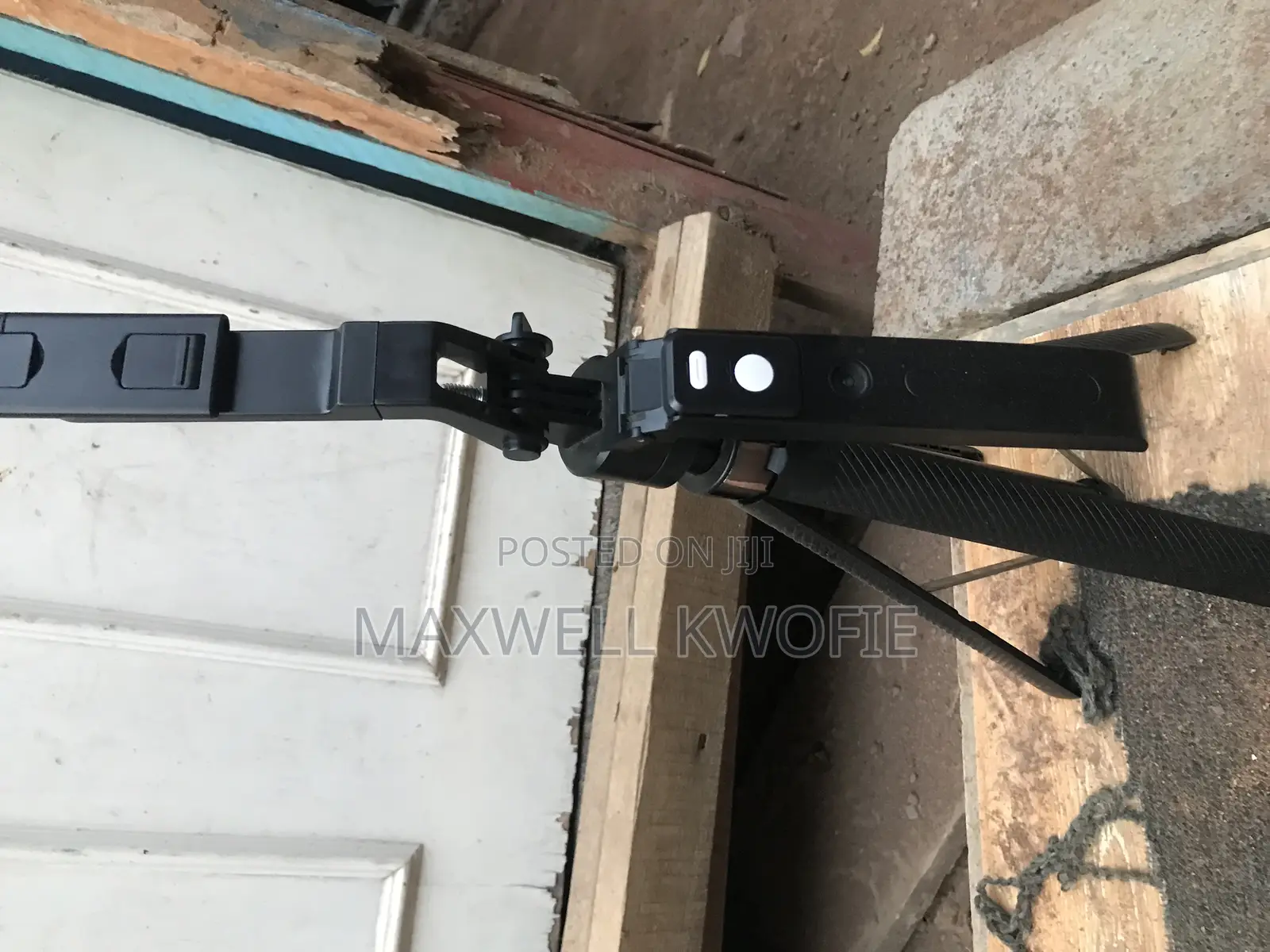 Ai Tripod for Cell Phone