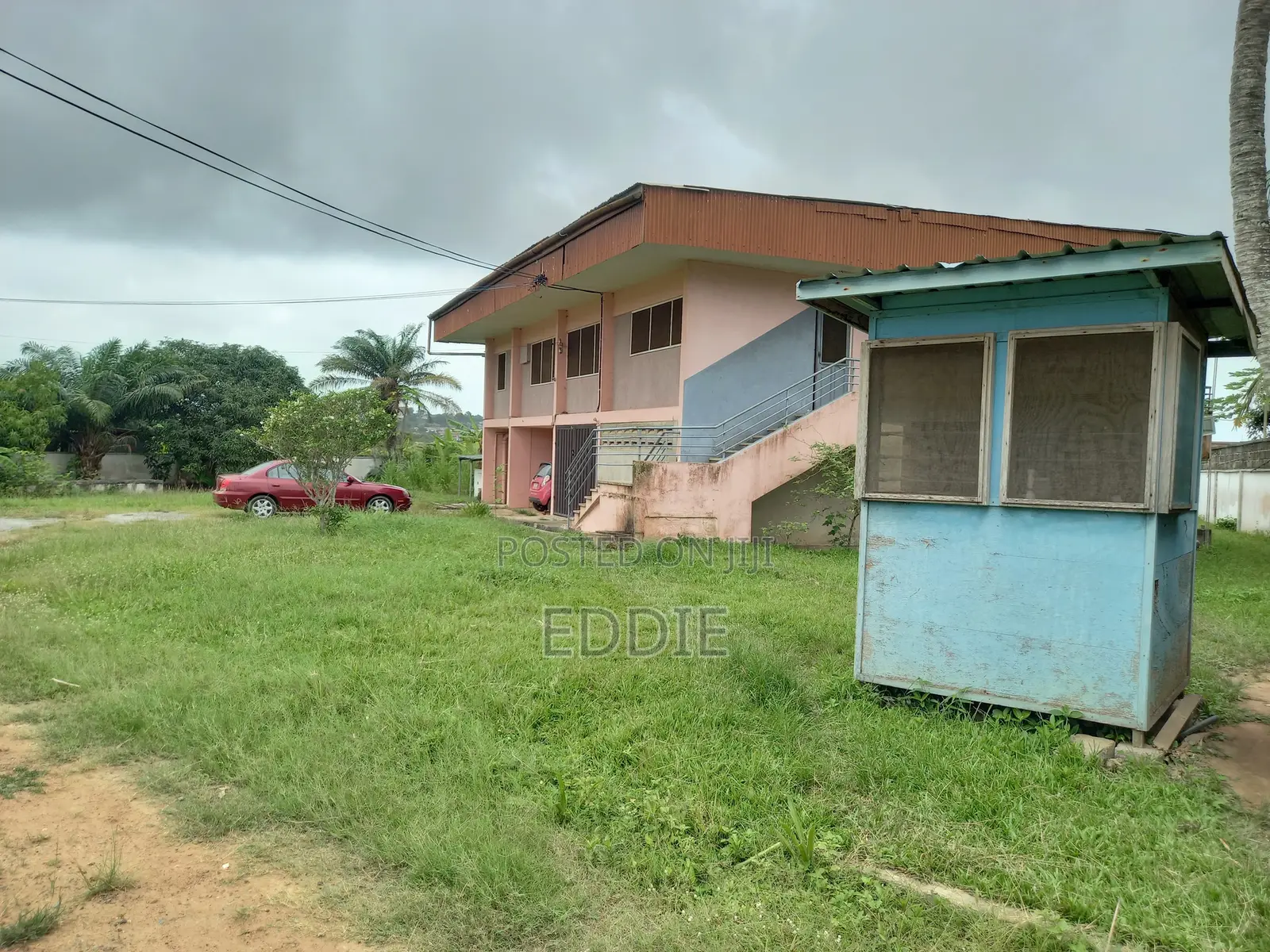 Commercial Property at Airport Ridge, Minutes From Airport
