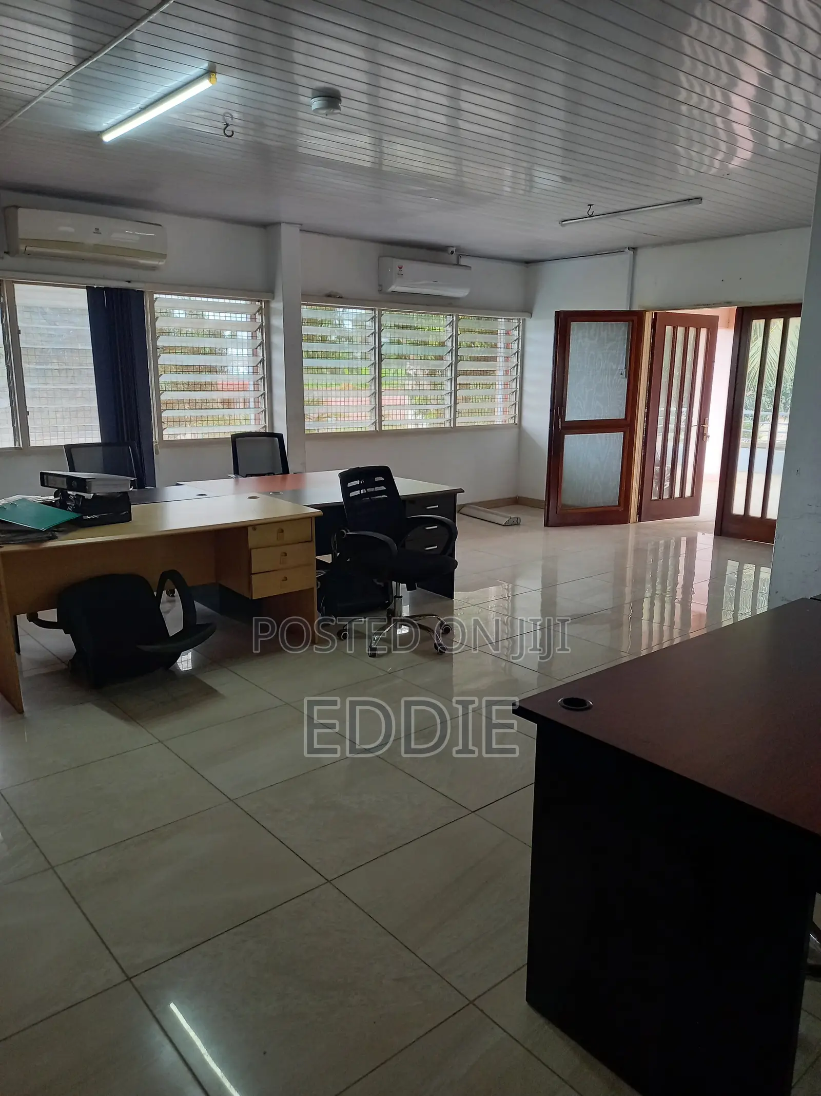 Commercial Property at Airport Ridge, Minutes From Airport