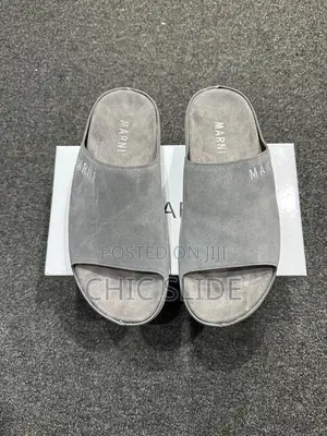 Quality Marni Suede Slides